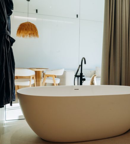 Crystal Bath Suite №102